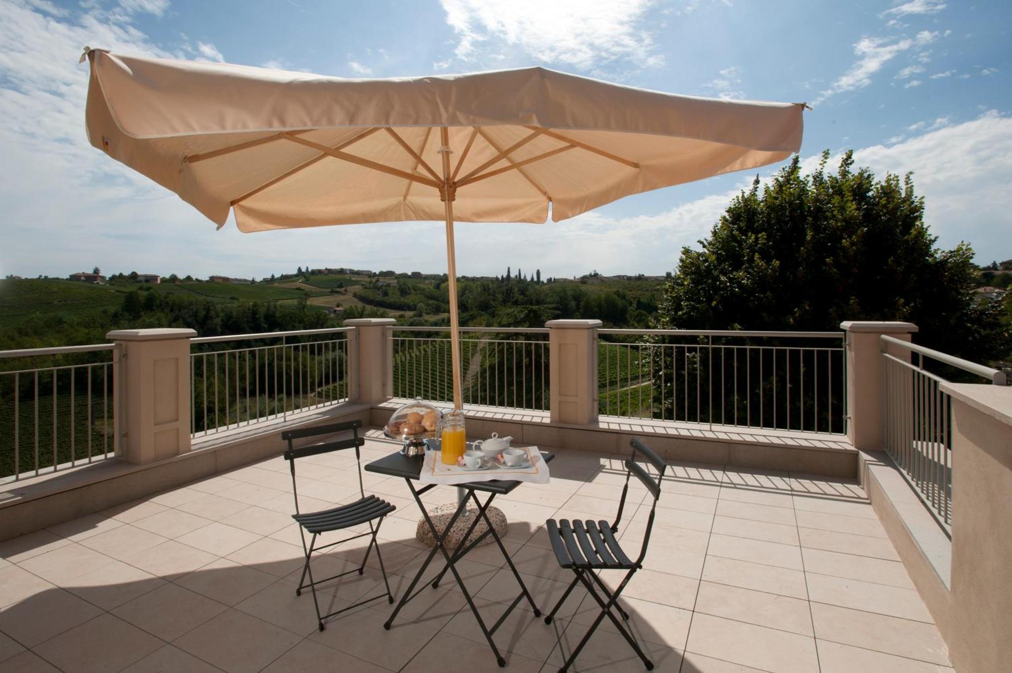 Villa Pattono Relais 코스티글리올레 다스티 외부 사진