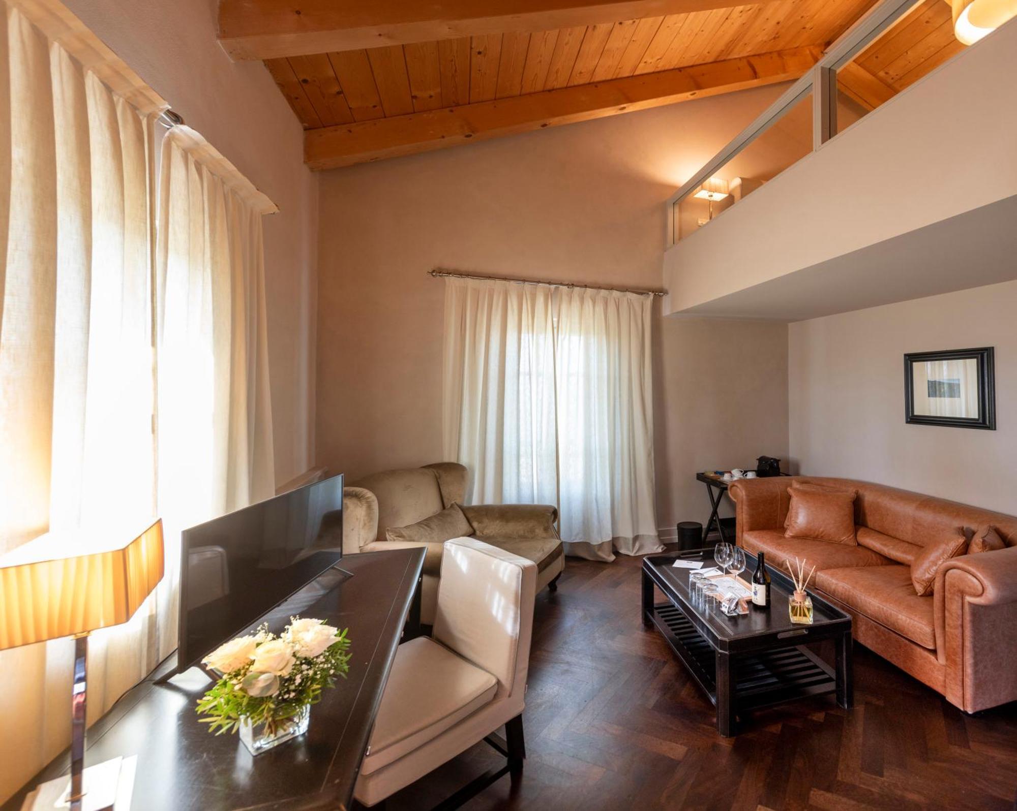 Villa Pattono Relais 코스티글리올레 다스티 외부 사진